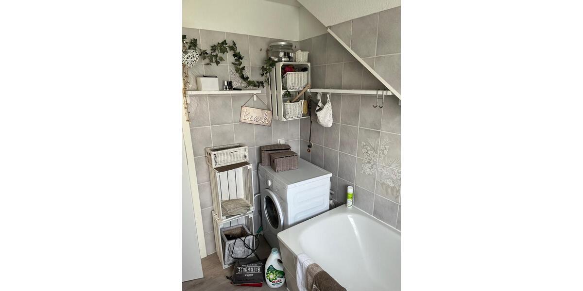 Dachgeschoßwohnung Barmstedt - 3 Zimmer, 64 m&sup2;, 930&euro; | Angebot:26652142