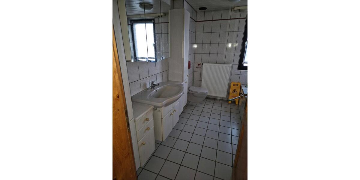 Dachgeschoßwohnung Waldaschaff - 3.5 Zimmer, 87 m&sup2;, 900&euro; | Angebot:24710642