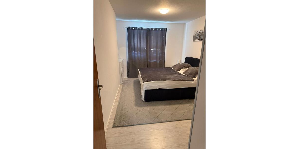 Etagenwohnung Flensburg - 3 Zimmer, 83 m&sup2;, 725&euro; | Angebot:26704875