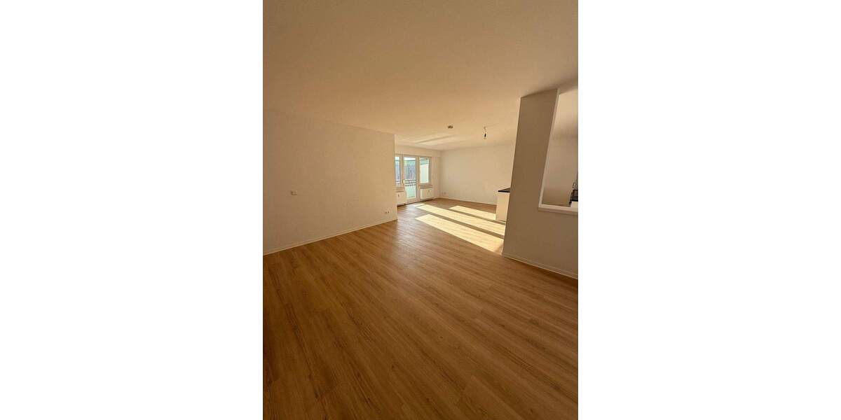 Etagenwohnung Kabelsketal Großkugel - 4 Zimmer, 114 m&sup2;, 805&euro; | Angebot:25998345