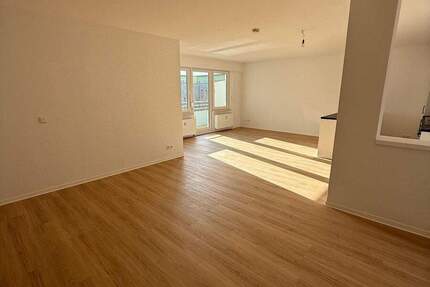 Wohnung Kabelsketal Großkugel - 4 Zimmer, 114 m&sup2;, 805&euro; | Angebot:25998345