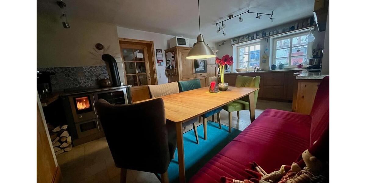 Einfamilienhaus Gemünden (Wohra) - 7 Zimmer, 185 m&sup2;, 1.500&euro; | Angebot:25315558