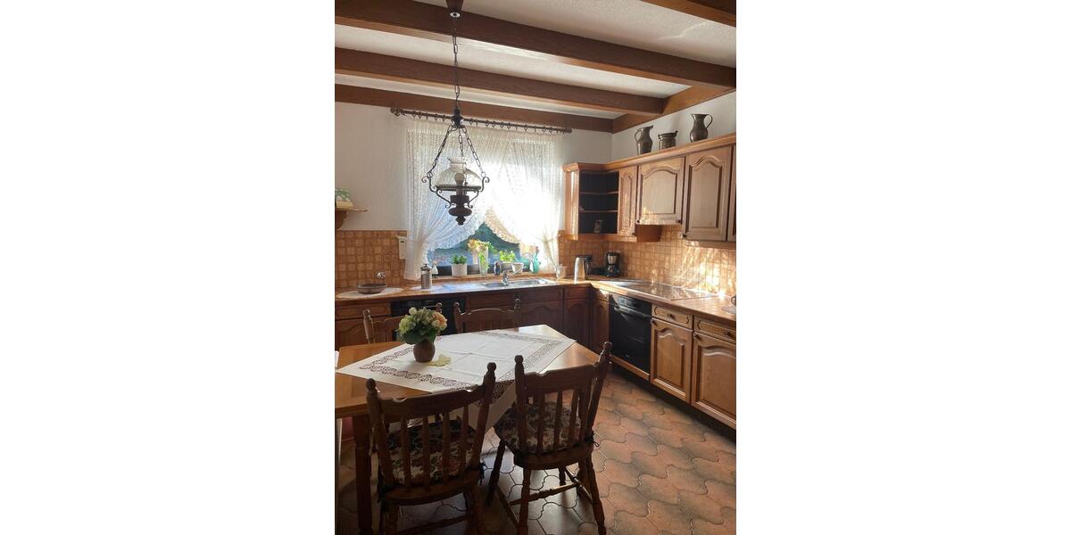 Großes, freistehendes Einfamilienhaus 6 zimmer