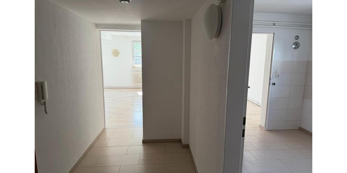 Erdgeschoßwohnung Frankfurt am Main Unterliederbach - 3 Zimmer, 83 m&sup2;, 1.300&euro; | Angebot:26639041