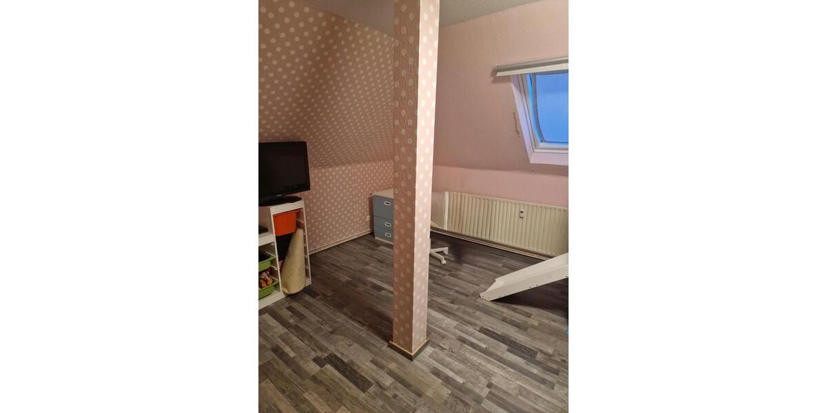 Etagenwohnung Medebach - 7 Zimmer, 156 m&sup2;, 800&euro; | Angebot:25922834