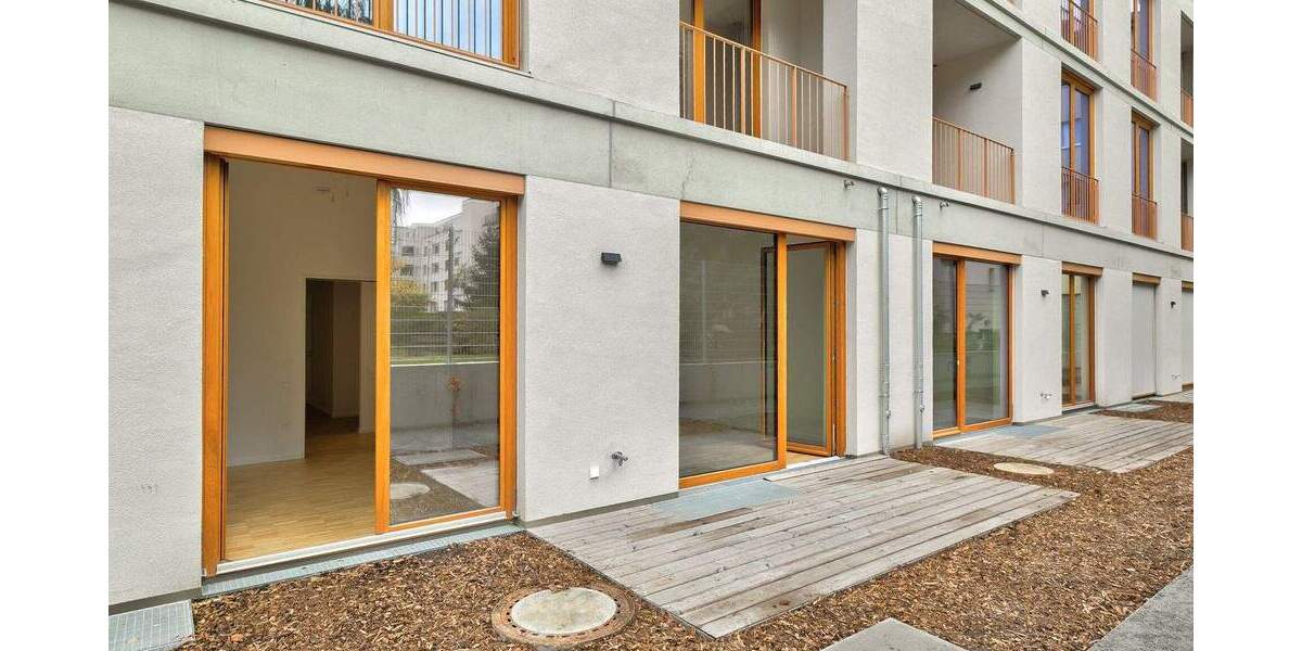 Licht, Ruhe und Stil - Neubau im geschützten Innenhof 3 zimmer