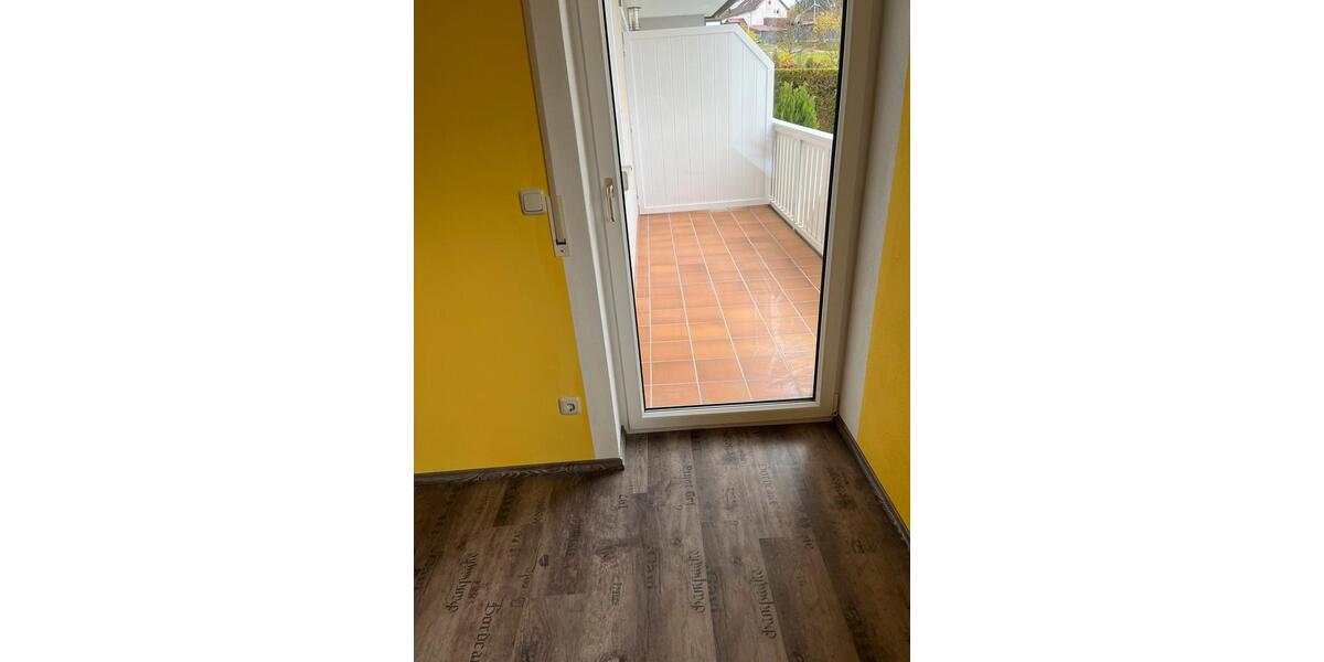 Etagenwohnung Oberviechtach - 4 Zimmer, 86 m&sup2;, 700&euro; | Angebot:26025724