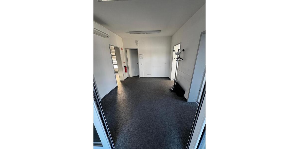 Gewerbeimmobilie Büro Laden Office In Bestlage zimmer
