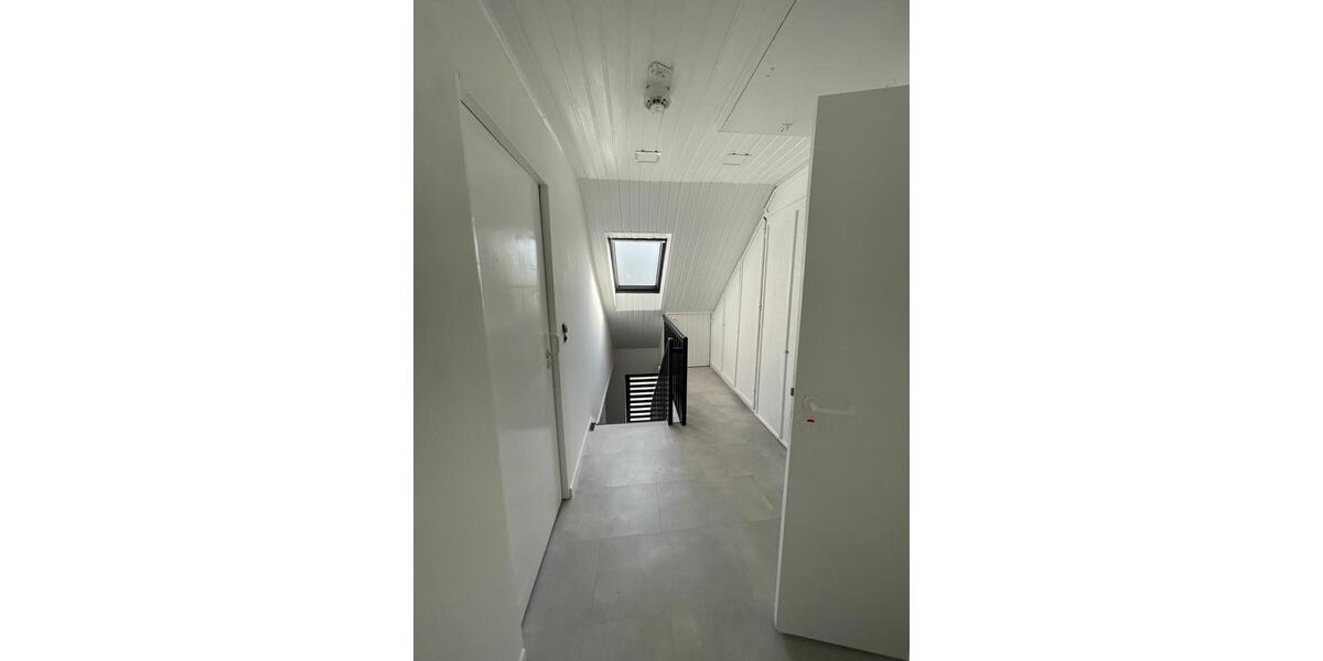 Maisonettenwohnung Bremen Osterholz - 4 Zimmer, 140 m&sup2;, 1.500&euro; | Angebot:25568236