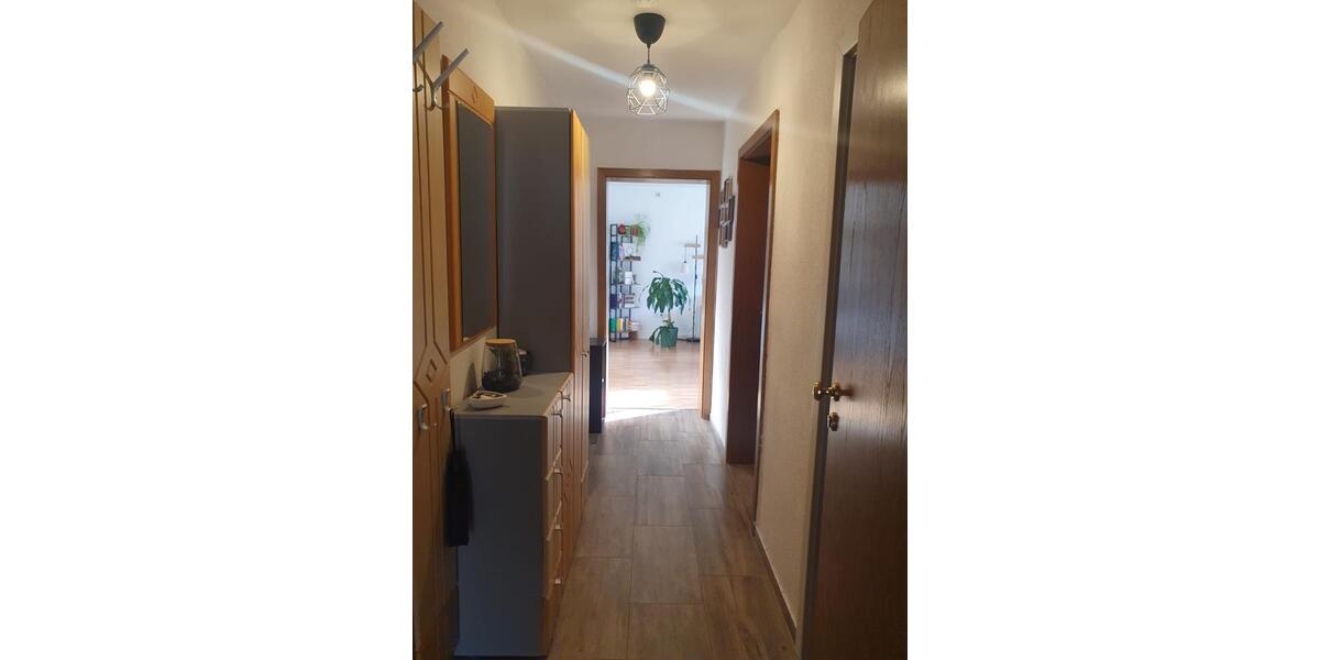 Modernisierte 4-Zimmer-Etagenwohnung mit Balkon und Einbauküche 4 zimmer