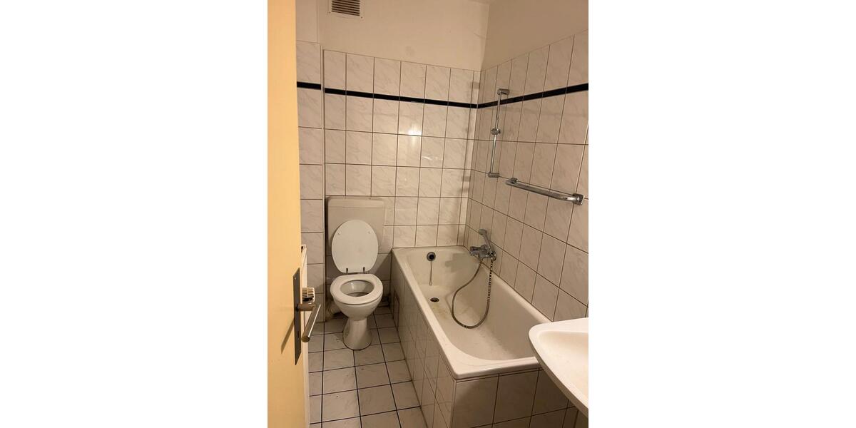 Etagenwohnung Duisburg Beeck - 2 Zimmer, 54 m&sup2;, 300&euro; | Angebot:26545785