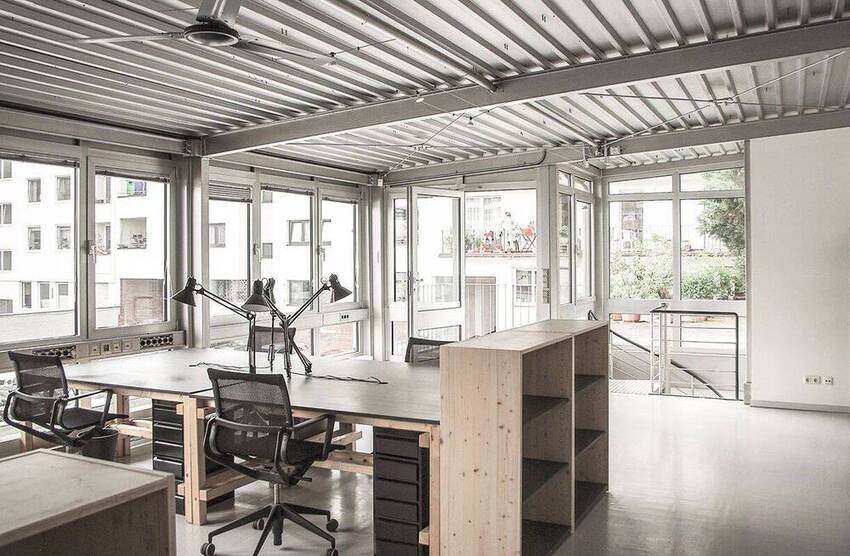 Tolle Arbeitsplätze in loftartigem Hinterhaus der Aachener Straße - All-in-Miete