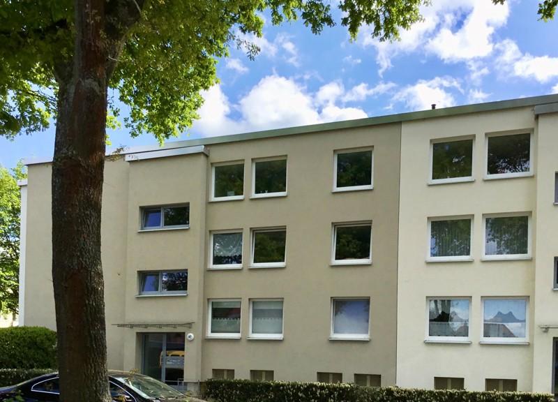 Schicke und großzügige 3,5-Zimmer-Wohnung mit Einbauküche und 2 Balkone 3 zimmer