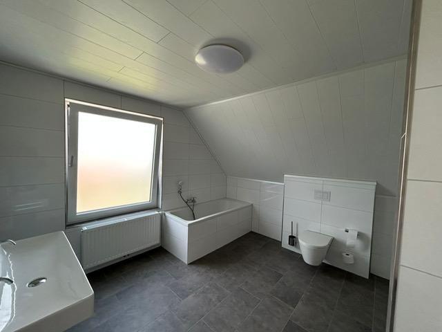 Einfamilienhaus Rhede (Ems) - 6 Zimmer, 120 m&sup2;, 750&euro; | Angebot:26704535