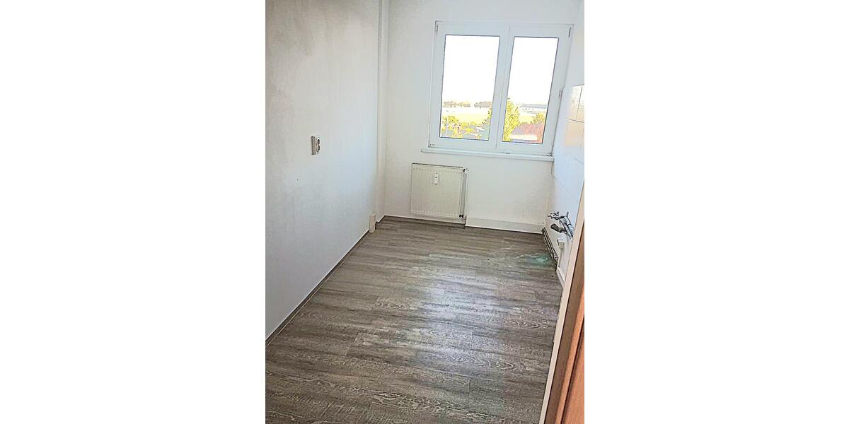 Etagenwohnung Burg Stargard - 2 Zimmer, 45 m&sup2;, 290&euro; | Angebot:26548647