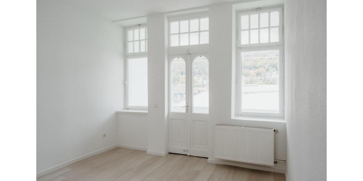 Helle 4-Zimmer Wohnung mit Balkon - sofort verfügbar 4 zimmer