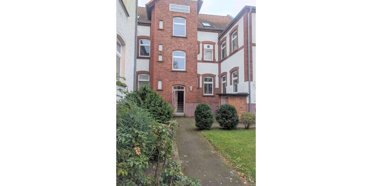 gepflegte 2-Zimmer-Wohnung inkl. Einbauküche ***1 Monat Kaltmietenfrei*** - Dachgeschoßwohnung Burg | Angebot:9601438