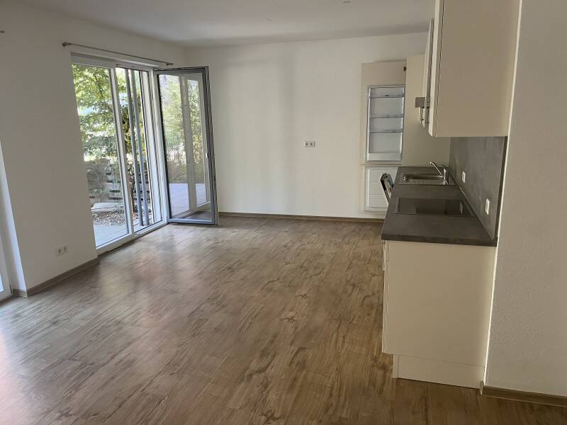HELLE 2-Zimmerwohnung - TERRASSE GARTENANTEIL - NEUBAU 2018 NIBELUNGENPLATZ