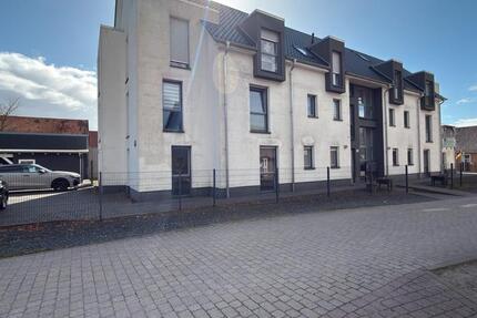 Wohnung Sassenburg - 4 Zimmer, 110 m&sup2;, 1.115&euro; | Angebot:26005663