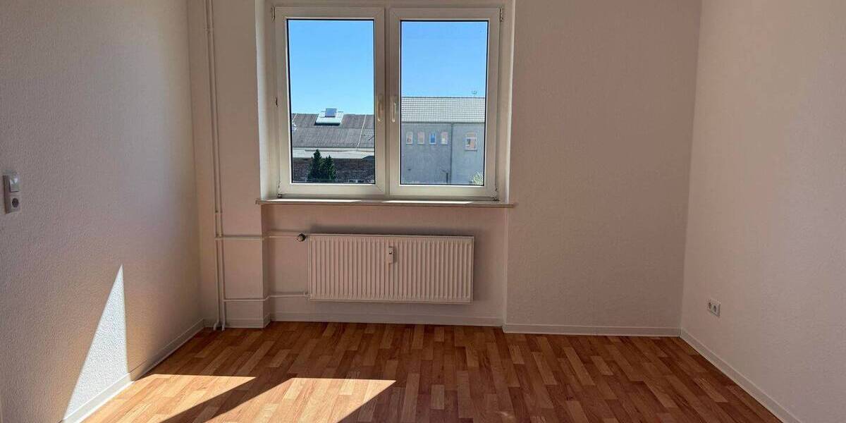 Etagenwohnung Halle Freiimfelde - 3 Zimmer, 71 m&sup2;, 499&euro; | Angebot:26754065
