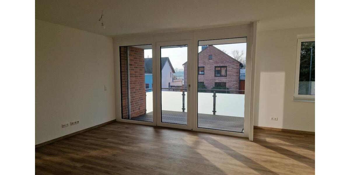Etagenwohnung Reinfeld (Holstein) - 3 Zimmer, 83 m&sup2;, 1.300&euro; | Angebot:25432295