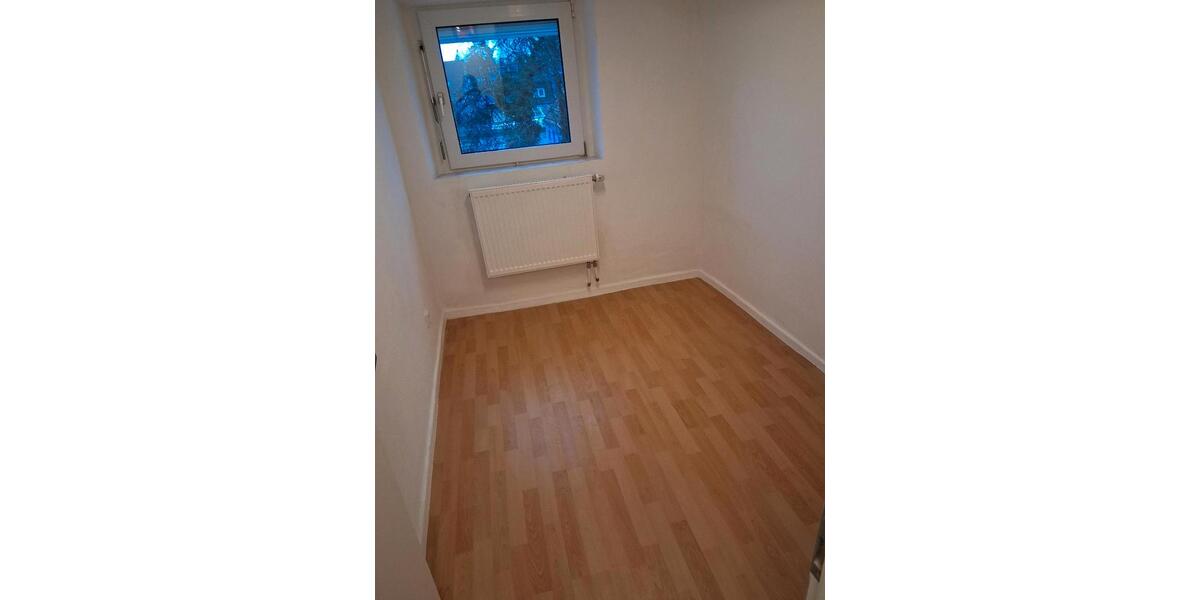 Doppelhaushälfte Schwandorf - 3 Zimmer, 110 m&sup2;, 1.200&euro; | Angebot:24722796