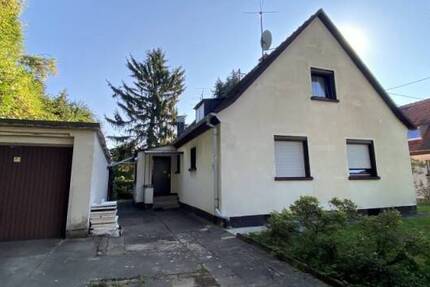 Haus Frankfurt am Main Sossenheim - 7 Zimmer, 137 m&sup2;, 3.900&euro; | Angebot:26107083