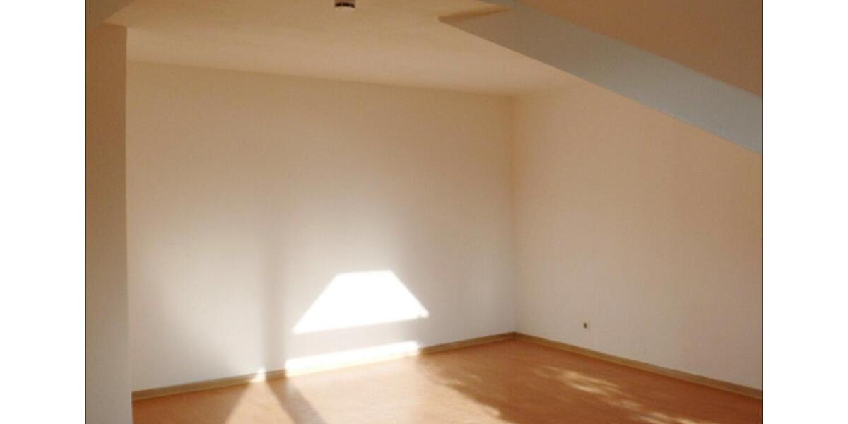 Dachgeschoßwohnung Herford - 2 Zimmer, 73 m&sup2;, 550&euro; | Angebot:25616647