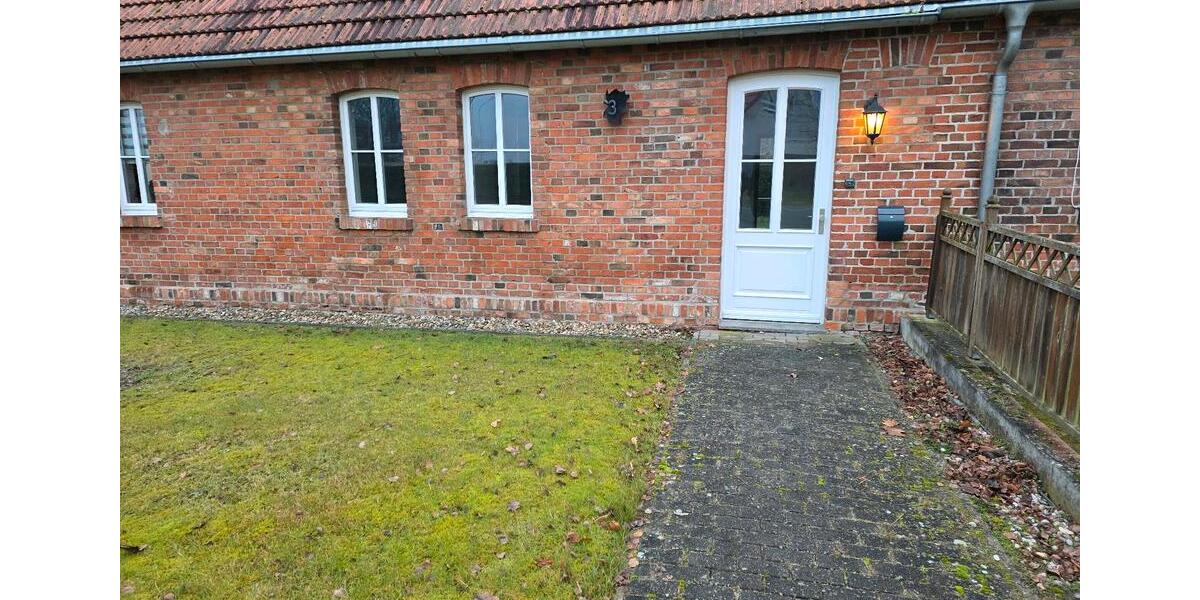 Schöne, ruhig gelegene 2ZKB Wohnung mit Gartenanteil 2 zimmer