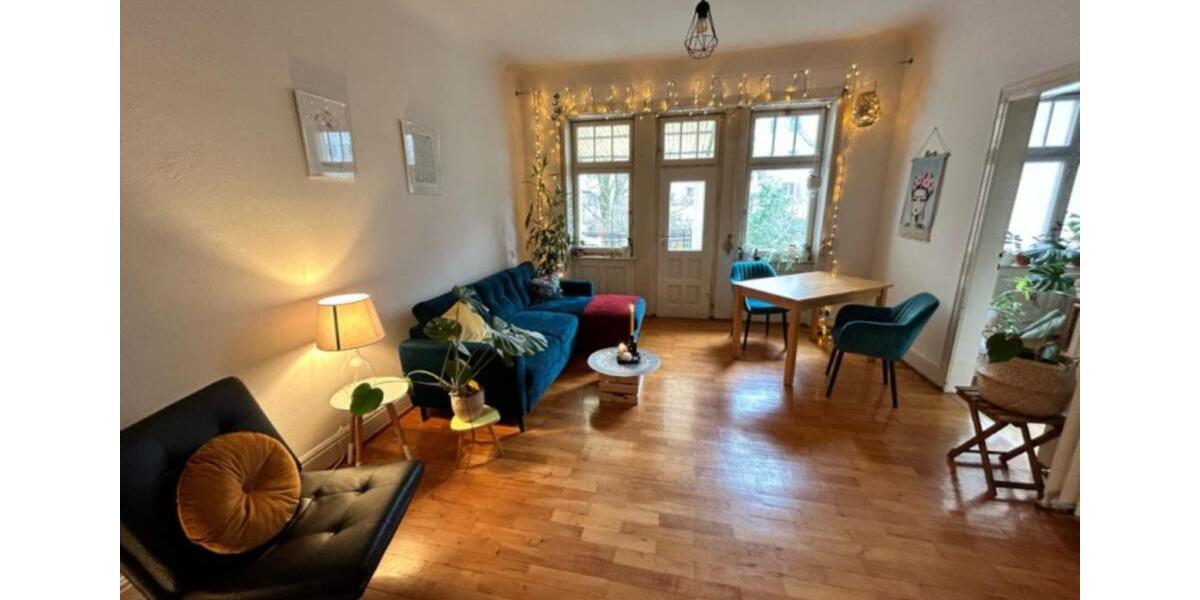 Schönes Zimmer in großer Altbau-WG Stuttgart West 4 zimmer