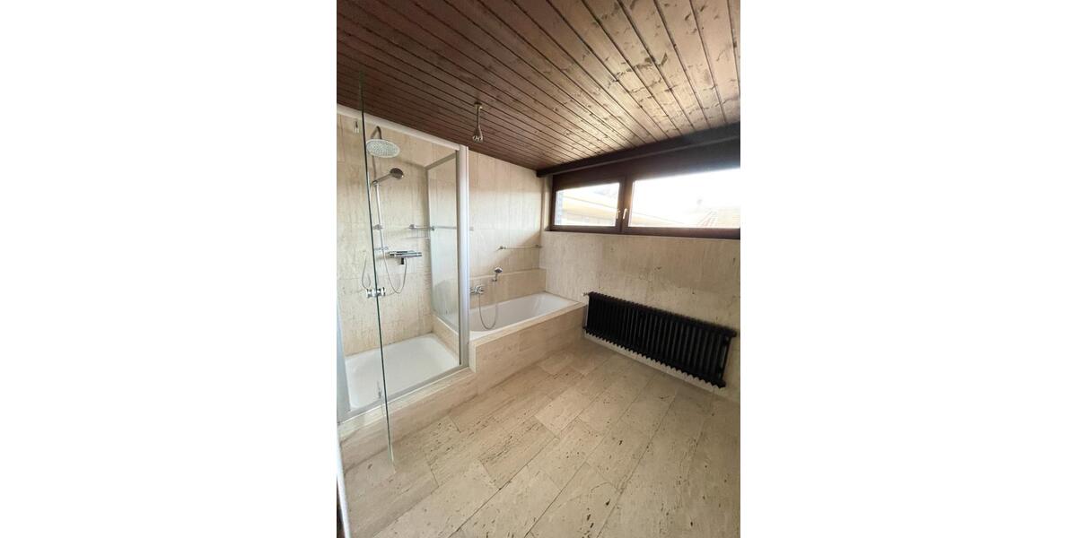 Einfamilienhaus Waldmünchen - 2 Zimmer, 130 m&sup2;, 690&euro; | Angebot:23258092