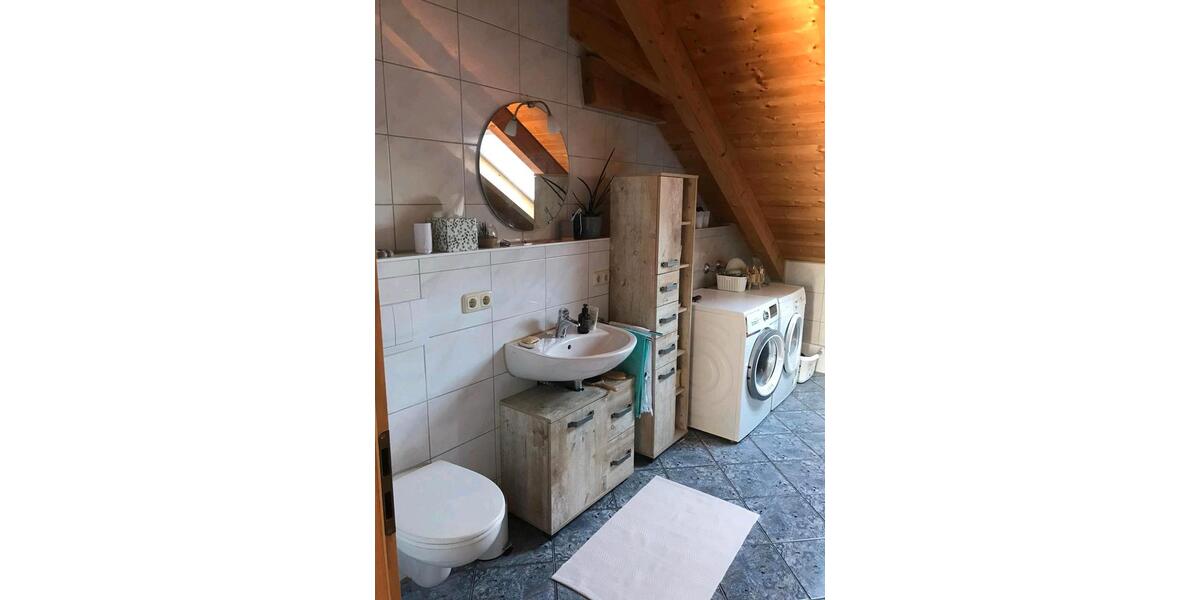 Dachgeschoßwohnung Unterneukirchen - 2 Zimmer, 56 m&sup2;, 695&euro; | Angebot:26690715
