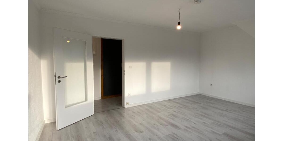 Dachgeschoßwohnung Bremen Neustadt - 2 Zimmer, 47 m&sup2;, 720&euro; | Angebot:25247279
