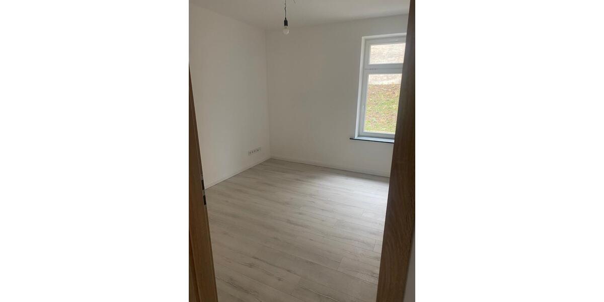 Schöne vollsanierte Altbauwohnung in Zschopau 4 zimmer