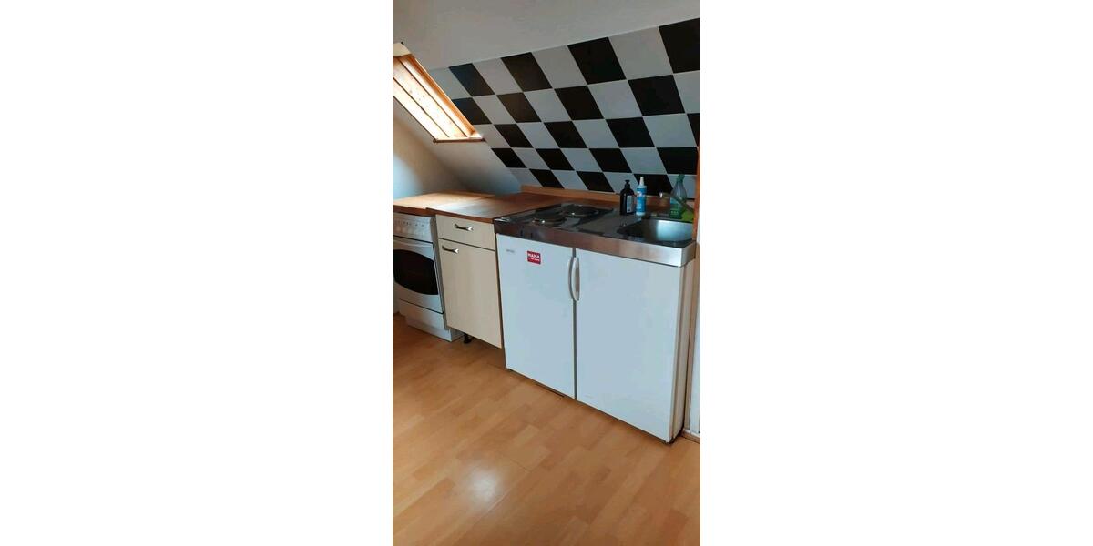 Dachgeschoßwohnung Marburg Biegenviertel - 2 Zimmer, 38 m&sup2;, 530&euro; | Angebot:25051945