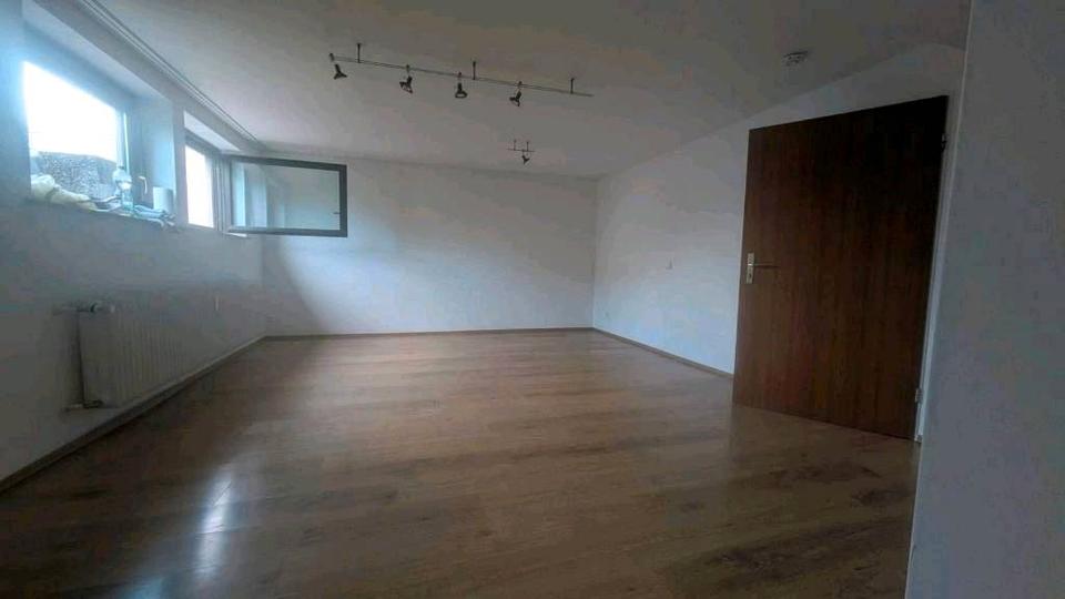 Erdgeschoßwohnung Neuhausen auf den Fildern - 3 Zimmer, 79 m&sup2;, 1.100&euro; | Angebot:26634380