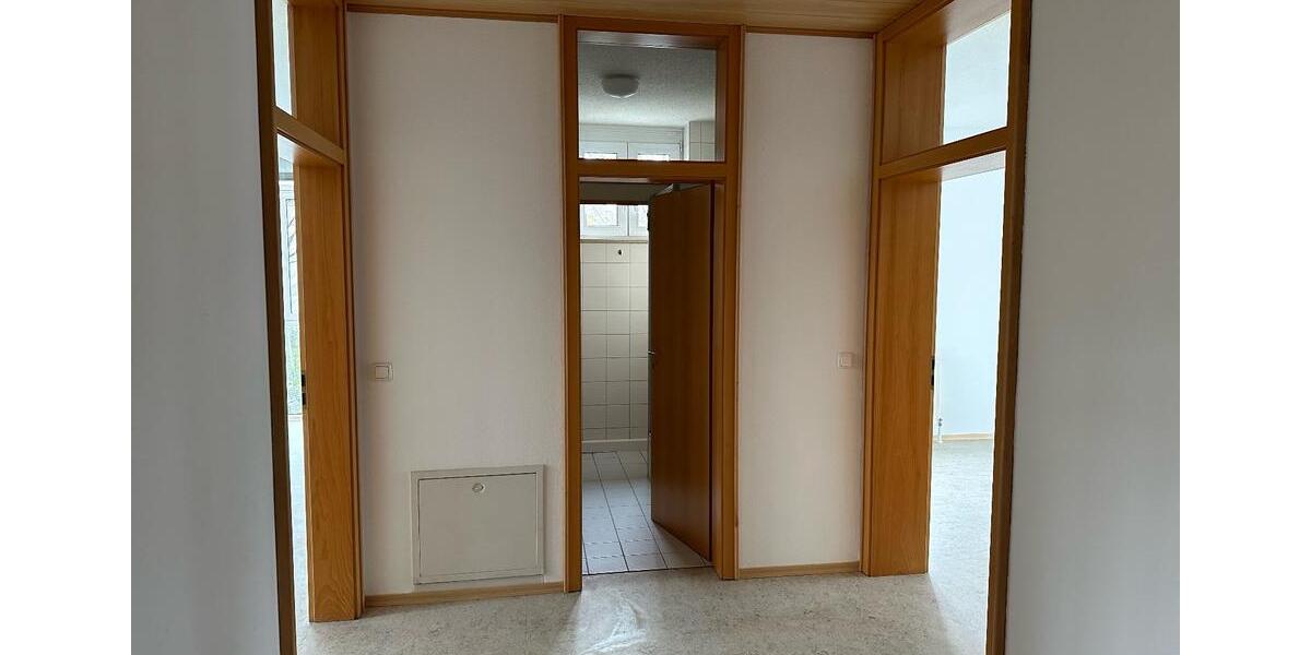 Etagenwohnung Eschlkam - 3 Zimmer, 86 m&sup2;, 800&euro; | Angebot:25655346