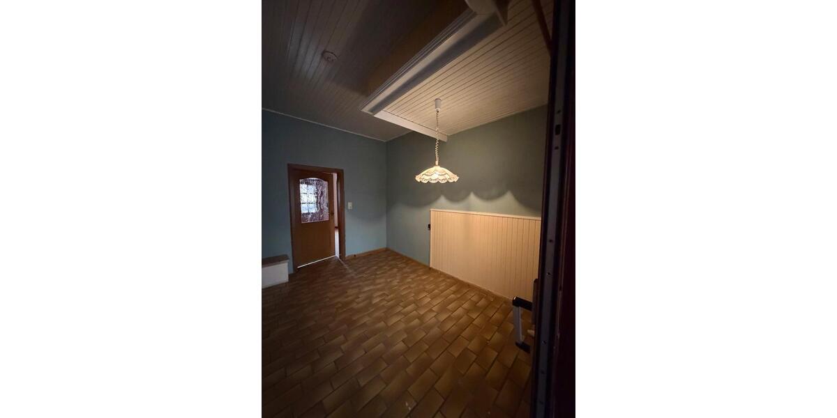 Erdgeschoßwohnung Neustadt am Rübenberge - 5 Zimmer, 185 m&sup2;, 1.565&euro; | Angebot:26041142