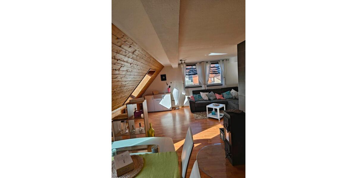 Dachgeschoßwohnung Gleichen - 2 Zimmer, 52 m&sup2;, 600&euro; | Angebot:25613464