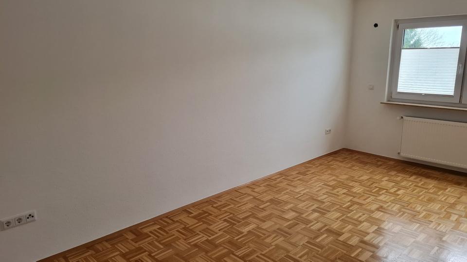 Dachgeschoßwohnung Vellmar - 2.5 Zimmer, 56 m&sup2;, 620&euro; | Angebot:25022418