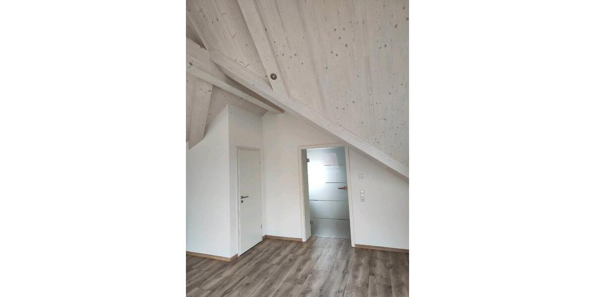 Maisonettenwohnung Balingen - 3 Zimmer, 97 m&sup2;, 1.600&euro; | Angebot:26003105