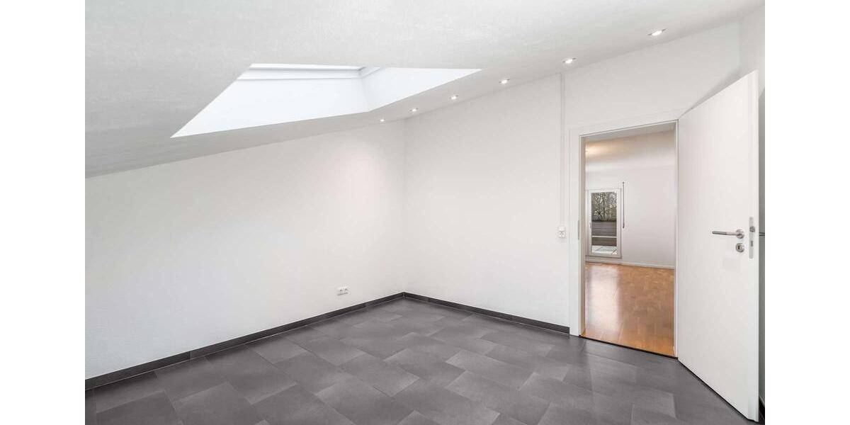 Einfamilienhaus Bad Nauheim - 4 Zimmer, 164 m&sup2;, 2.050&euro; | Angebot:24901355