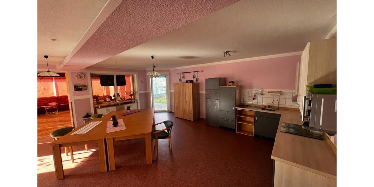 Erdgeschoßwohnung Staßfurt - 2 Zimmer, 42 m&sup2;, 340&euro; | Angebot:25055383