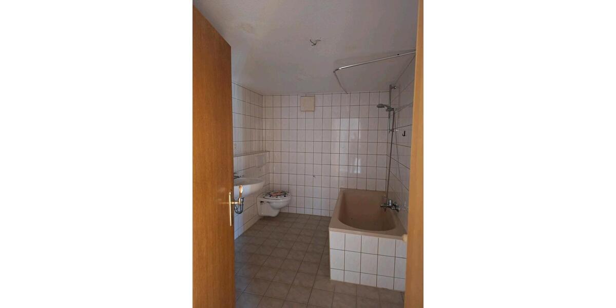 Etagenwohnung Dippoldiswalde - 4 Zimmer, 82 m&sup2;, 600&euro; | Angebot:26105046