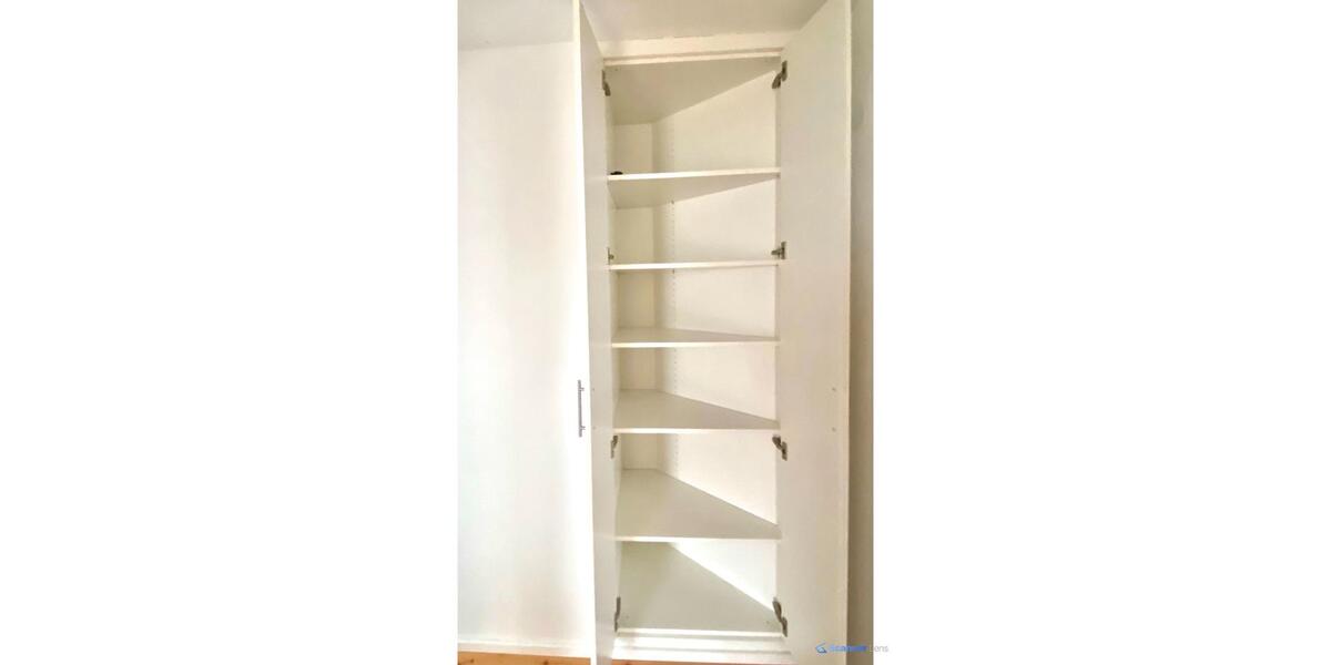 Superschöne sehr helle 2-Zimmer-Wohnung mit riesiger Holzterrasse 2 zimmer