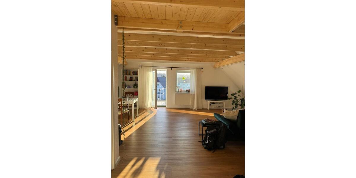 Dachgeschoßwohnung Bielefeld Mitte - 3 Zimmer, 85 m&sup2;, 1.200&euro; | Angebot:26272874