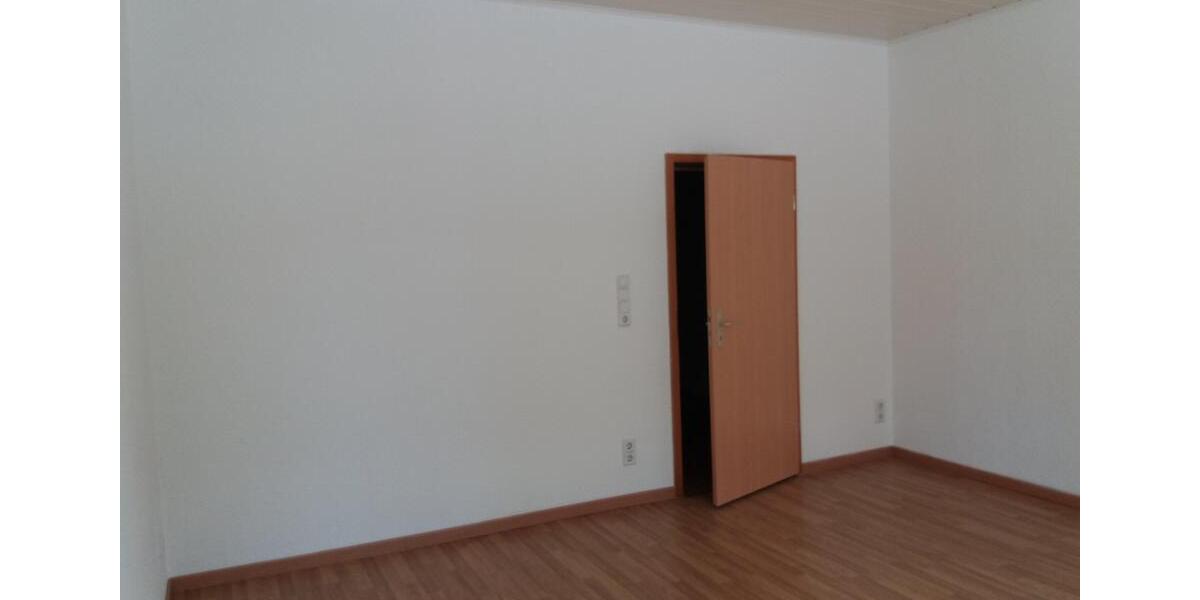 Erdgeschoßwohnung Zittau - 2 Zimmer, 47 m&sup2;, 305&euro; | Angebot:21382300