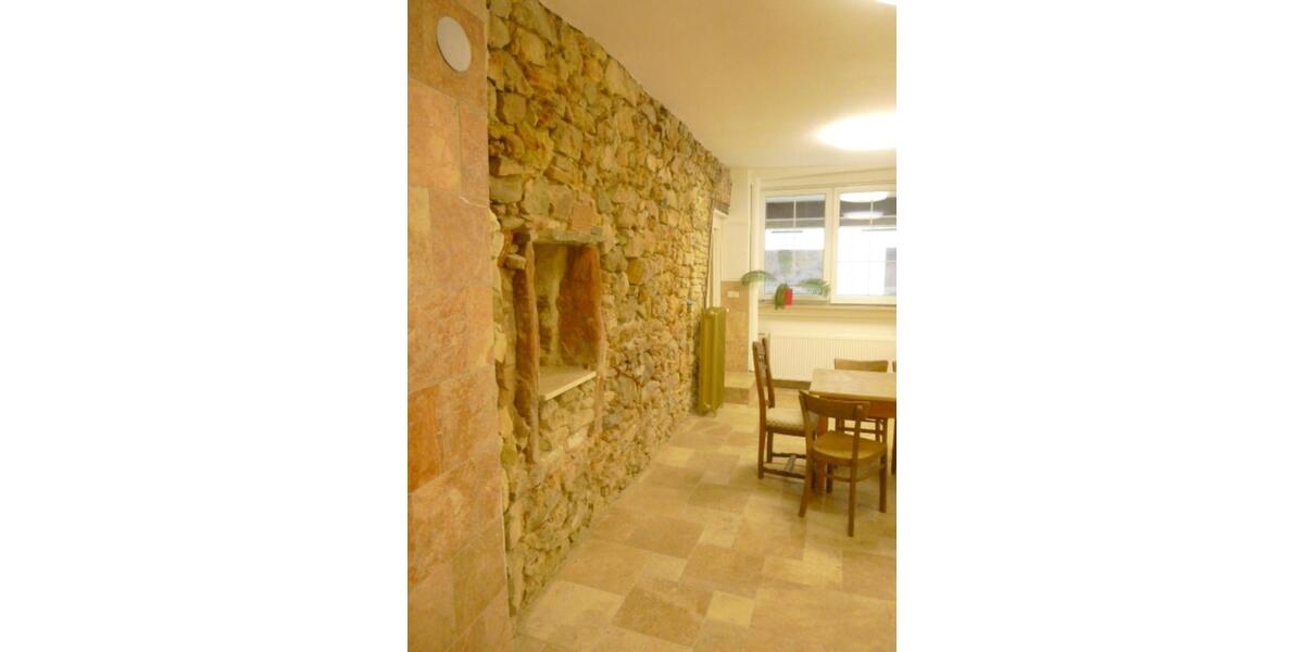 Stilvolle Gewerbefläche in der Oppenheimer Altstadt – ideal für T zimmer