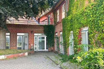 Büro in Lauenburg 1.500 € 236 m² zimmer