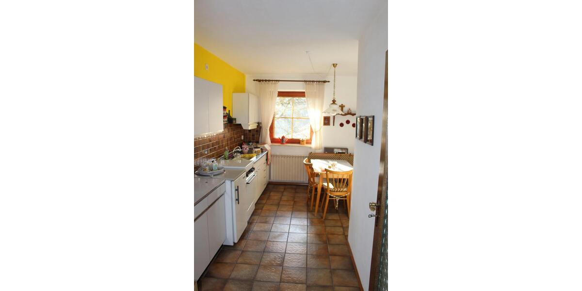 Etagenwohnung Deggendorf - 4 Zimmer, 124 m&sup2;, 960&euro; | Angebot:26544493